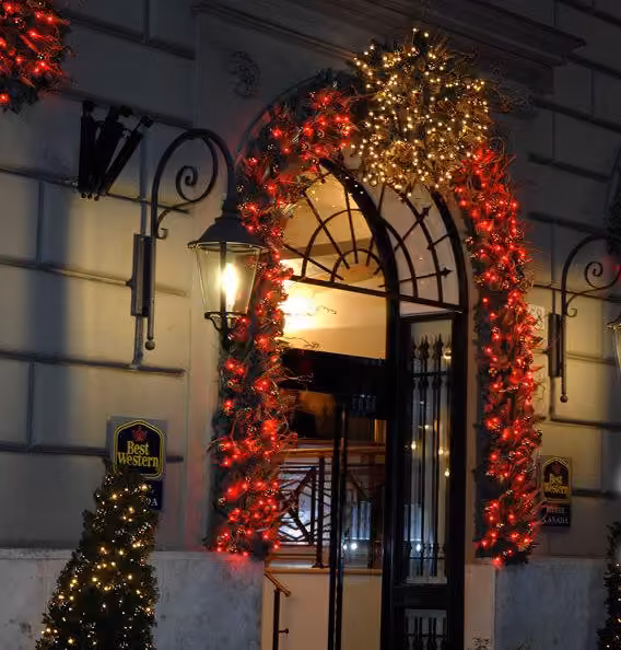 Allestimento Decorazioni Natalizie Esterne - immagine 5
